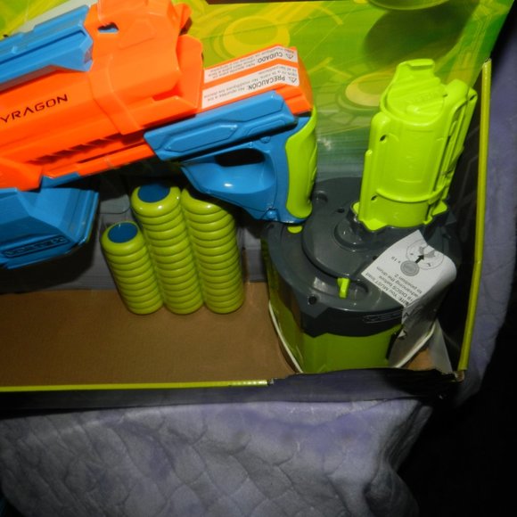 NERF Vortex Pyragon and 40 Disc Drum Blaster set Sealed   NEW - Picture 8 of 15